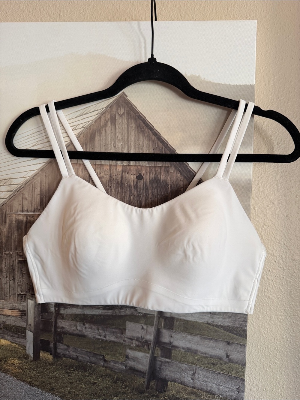 Lululemon like a cloud bra